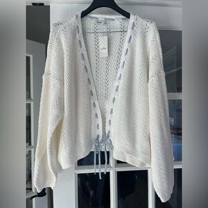 Hollister Women's Cream Cardigan with Blue Details